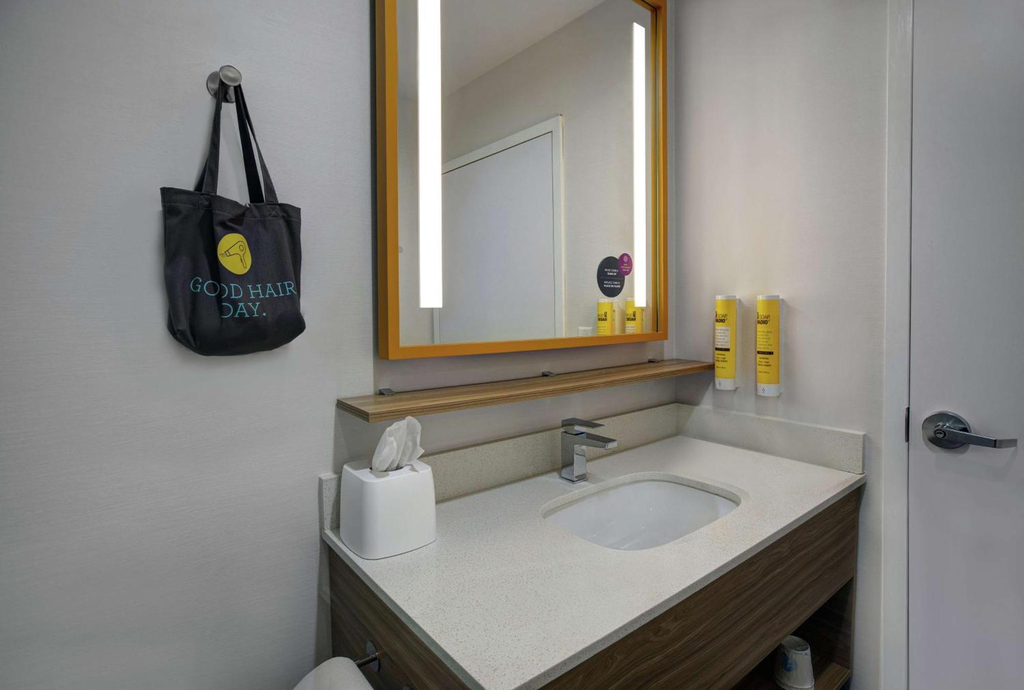 Hotel Tru By Hilton Austin Airport, Tx Esterno foto